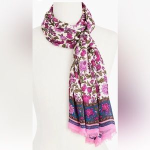 TALBOTS ENCHANTING FLORAL OBLONG SCARF